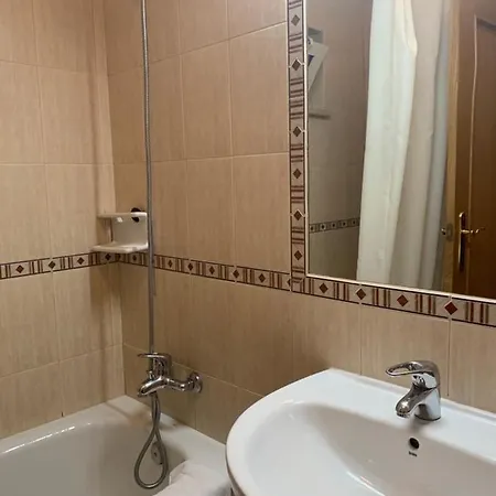 Al Apartment