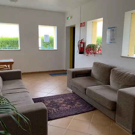 Al Apartment *