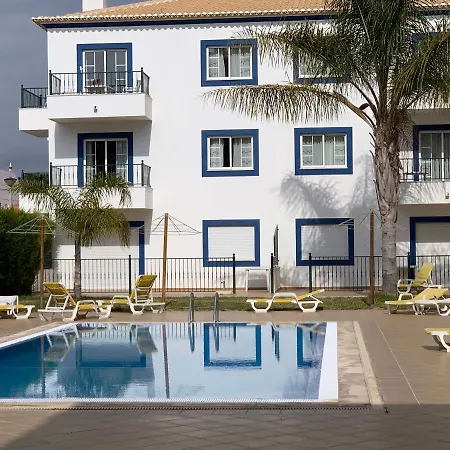 Al Apartment *